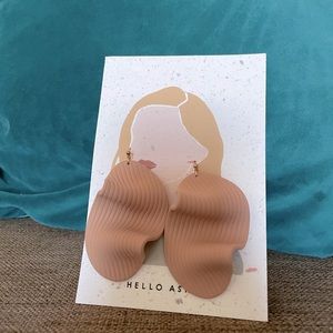 Clay wavy earrings (pink / peach / beige)